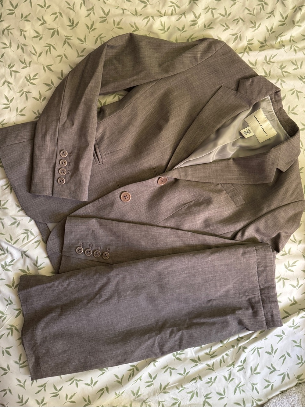 Banana Republic  Suit Set 
Blazer and skirt